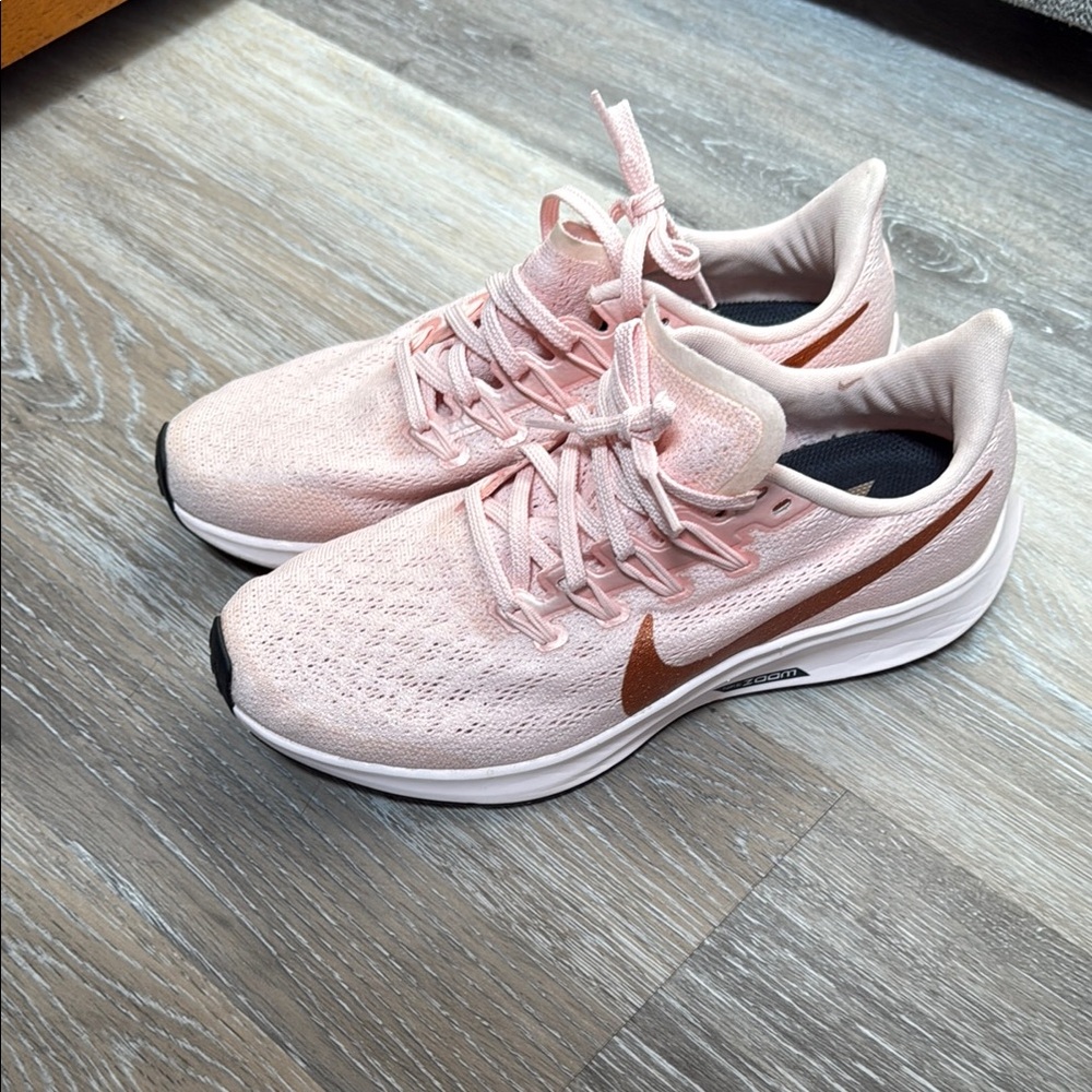 Nike Air Zoom Pegasus Pink Sneakers